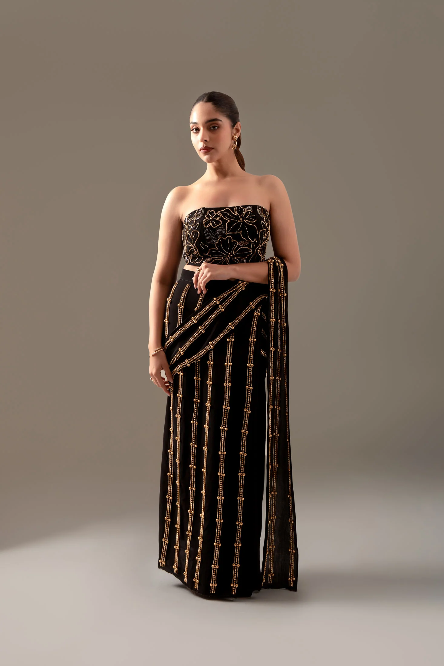 Embroidered Black Luxe - Image 12
