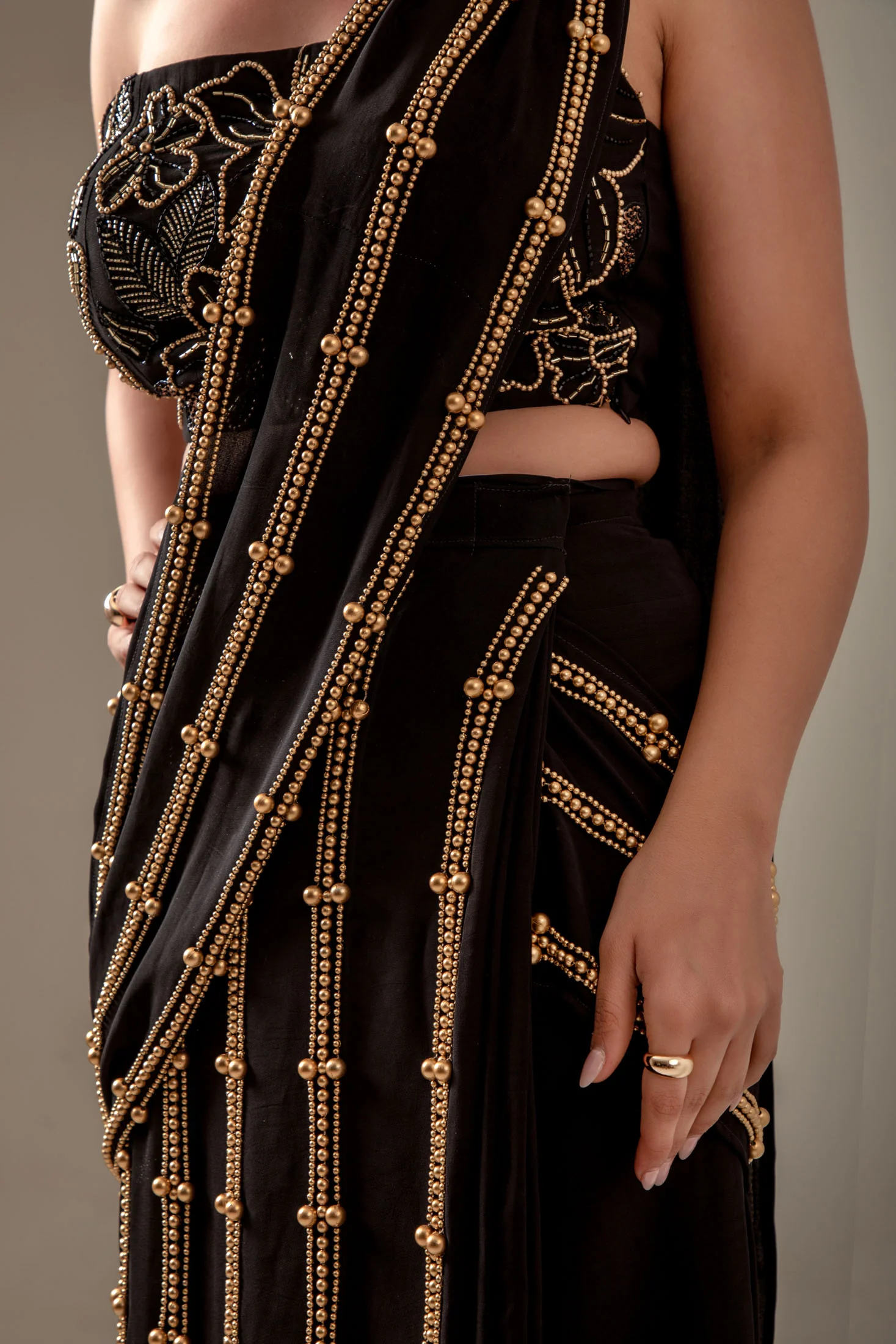 Embroidered Black Luxe - Image 9