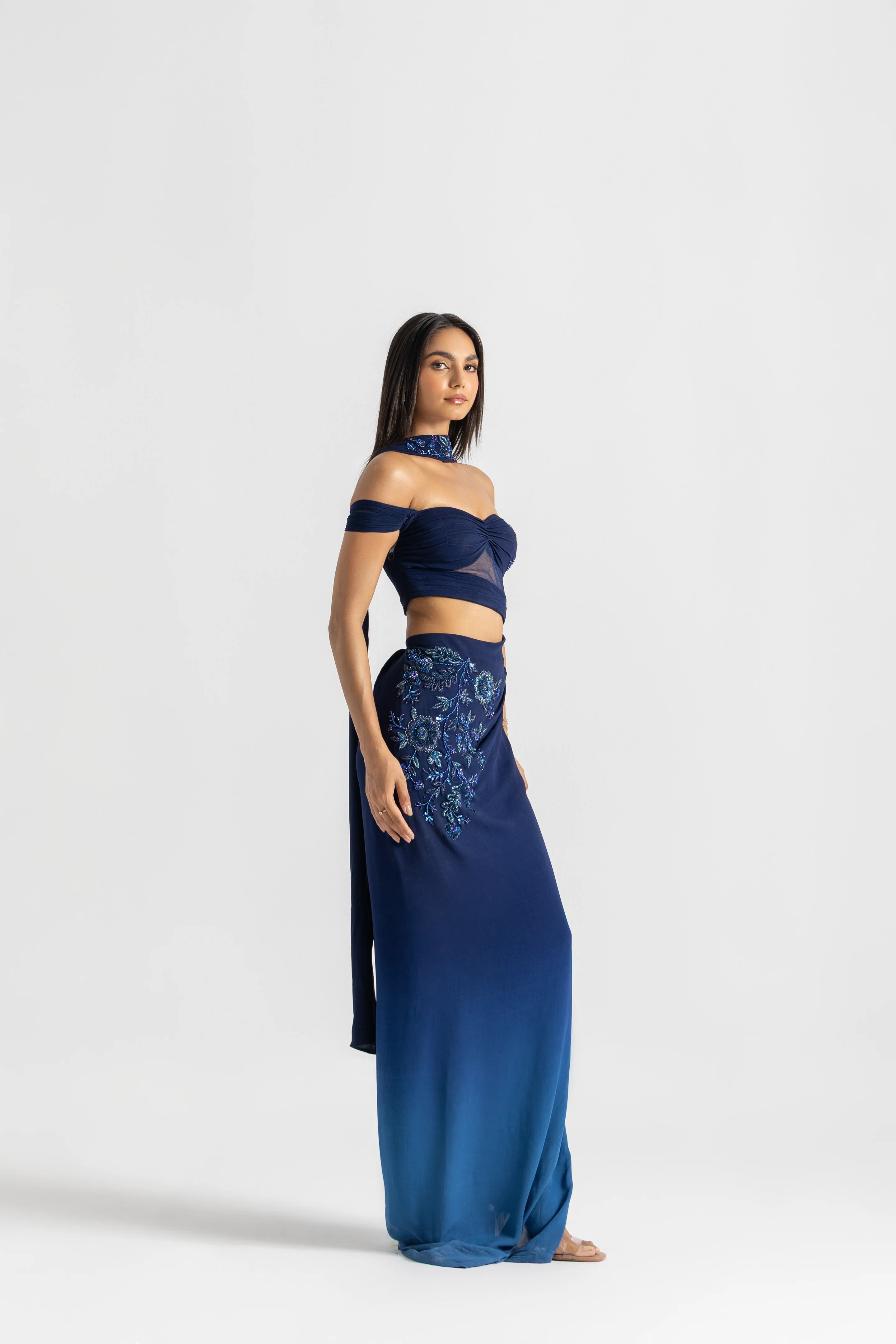 Mermaid Veil Dress - Image 5
