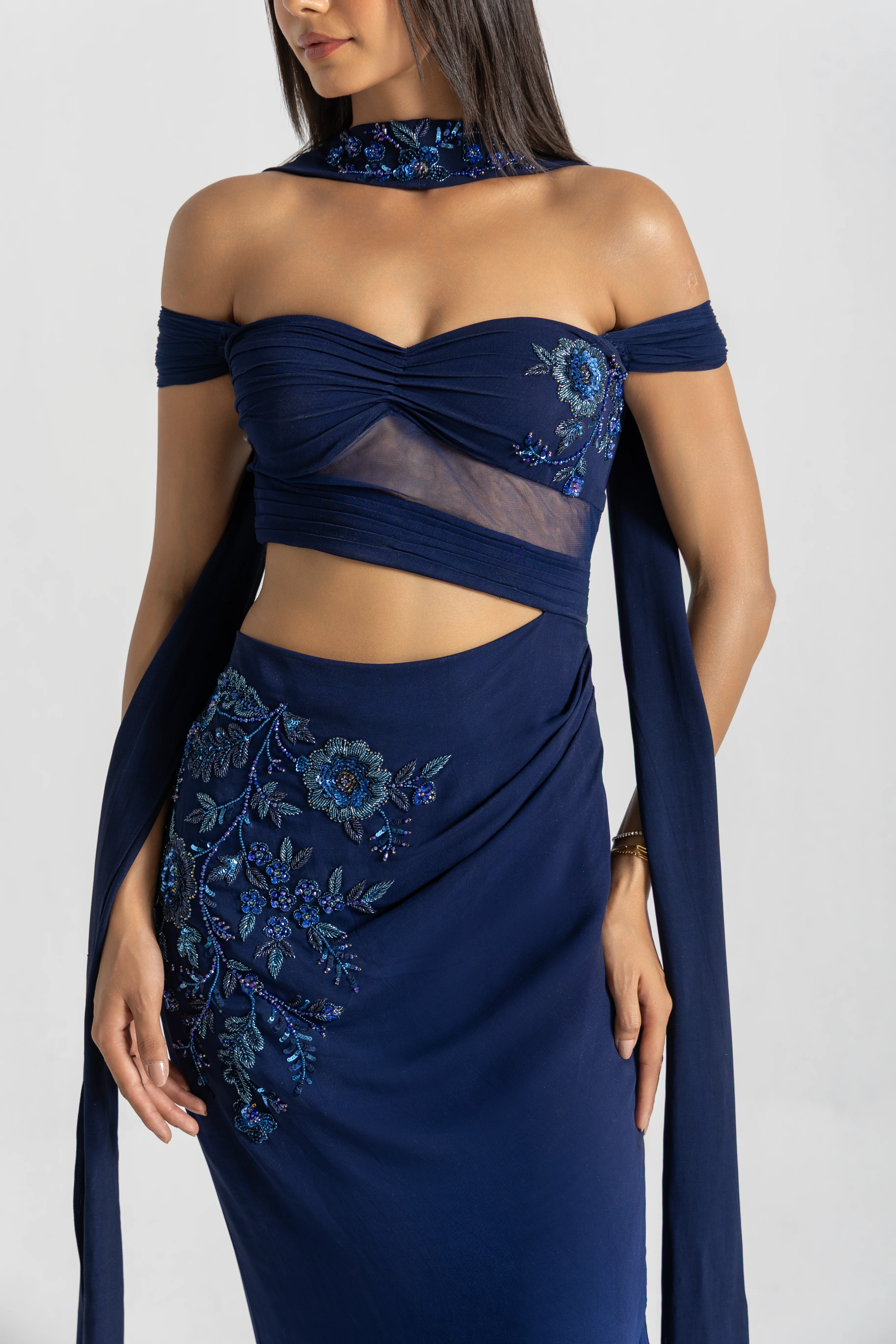 Mermaid Veil Dress - Image 9