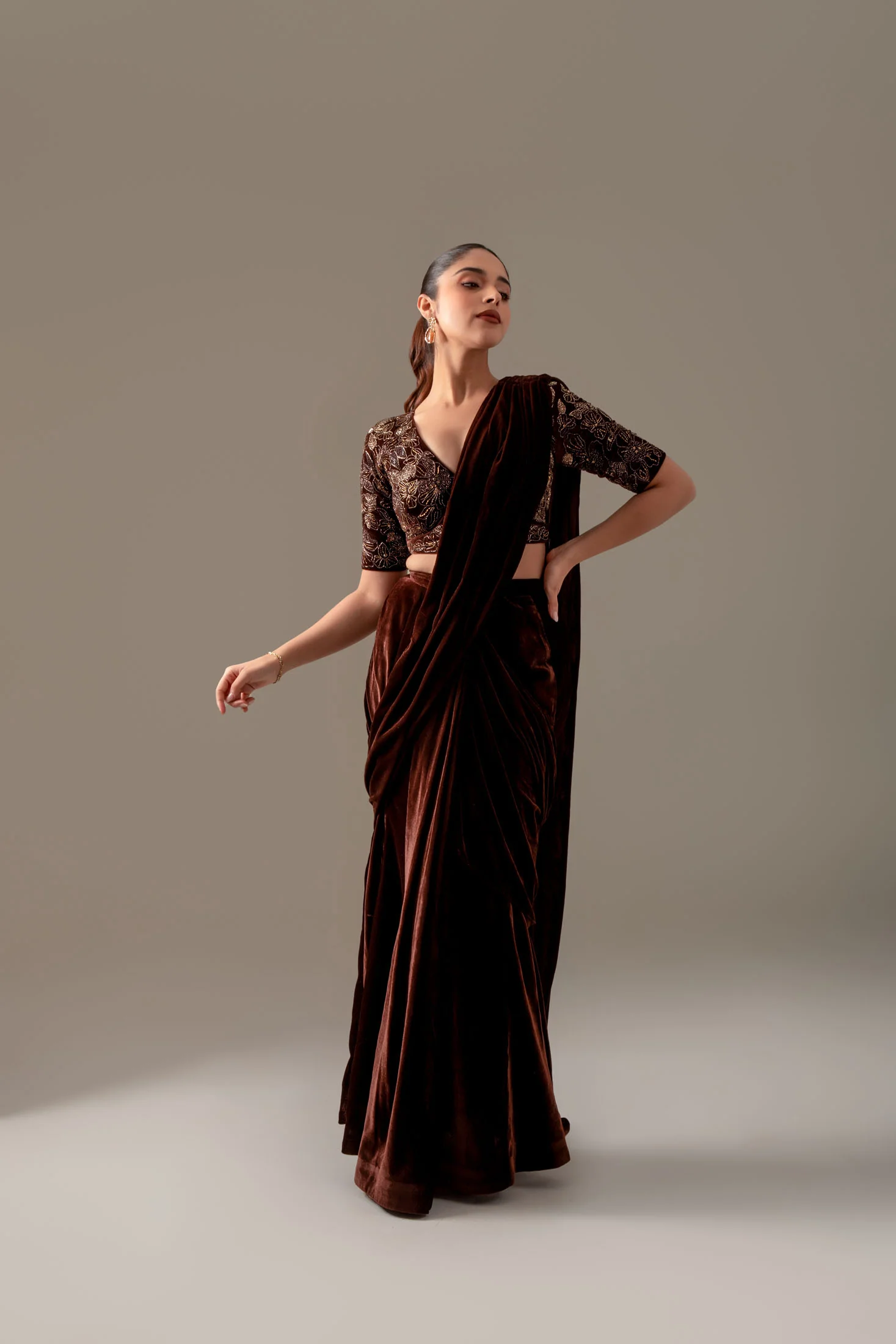 Midnight Velvet Saree - Image 3